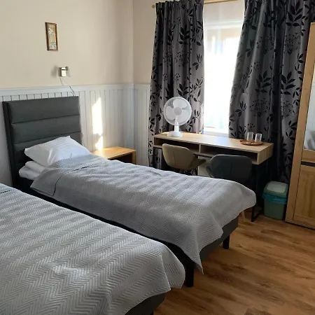 Keldrimaee Kuelalistemaja krevet i doručak HIIUMAA