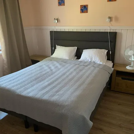 Bed & Breakfast Keldrimaee Kuelalistemaja 3*