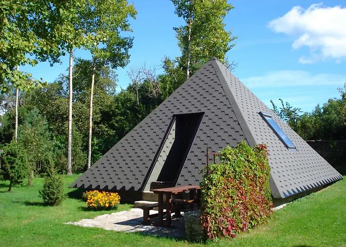 Keldrimaee Kuelalistemaja krevet i doručak 3*